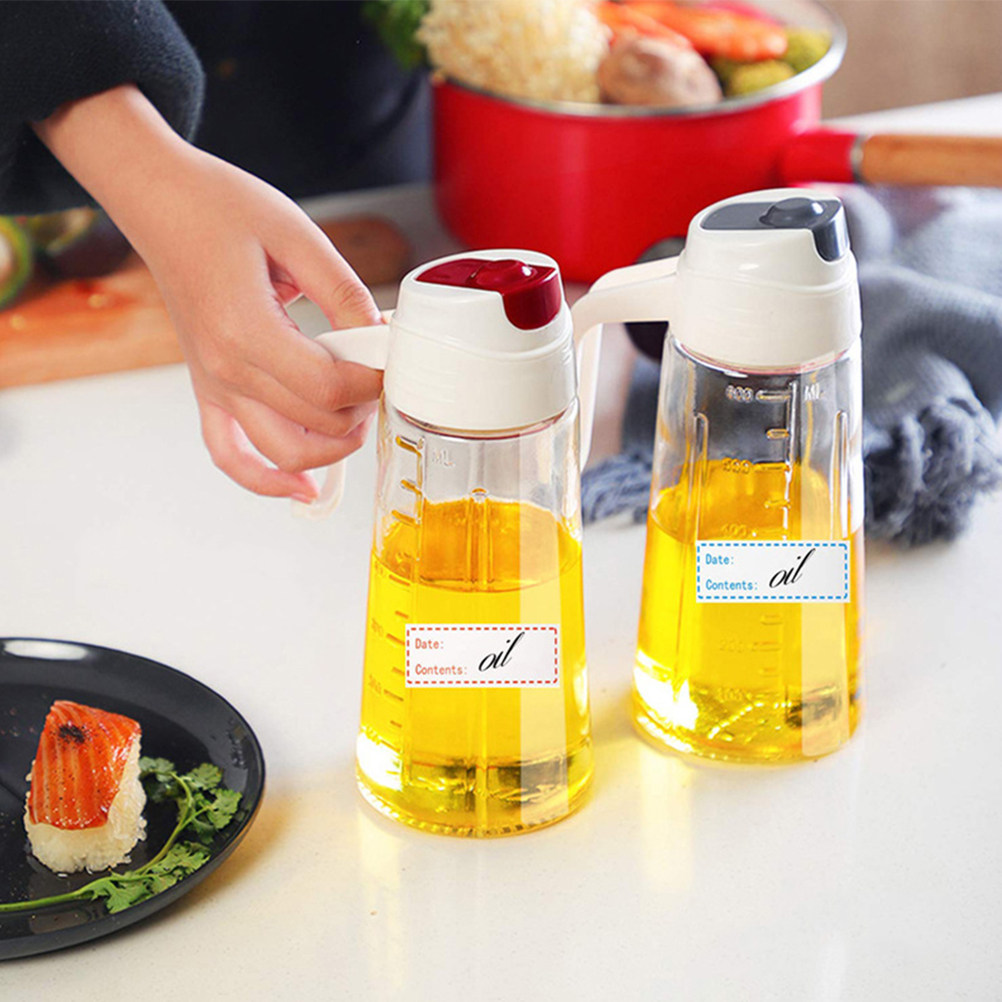 Food Storage Labels - 冷蔵庫の野菜室や冷凍庫の収納ボックス、スパイス瓶などに貼る、剥がして貼るタイプの食品ラベル2ロール。キッチンの整理整頓に役立つ。